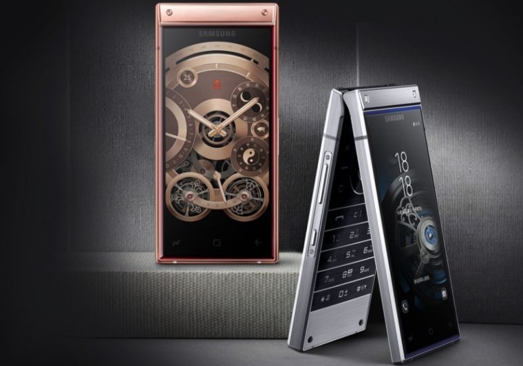 Samsung'tan Kapaklı ve Tuşlu ve Çift Ekranlı Yeni Telefon Galaxy W2019!