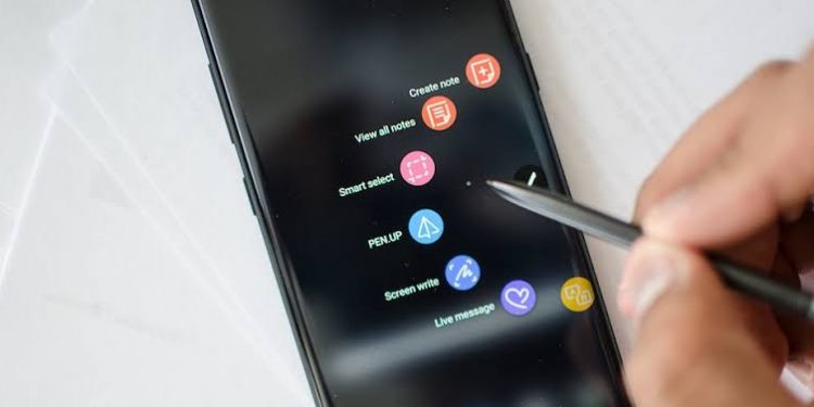 Samsung Galaxy Note 9 Nasıl Üretiliyor?