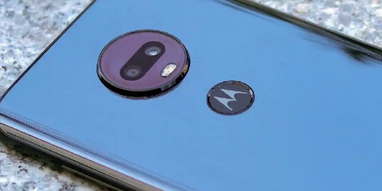 Motorola’nın Yeni Bir Telefonda Kalemle Çalıştığı Ortaya Çıktı