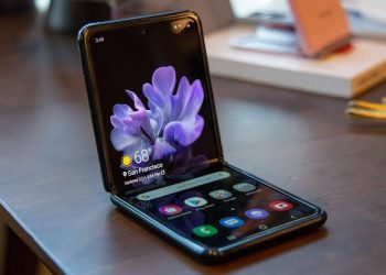 Galaxy Z Flip Dayanıklılık Testinde!