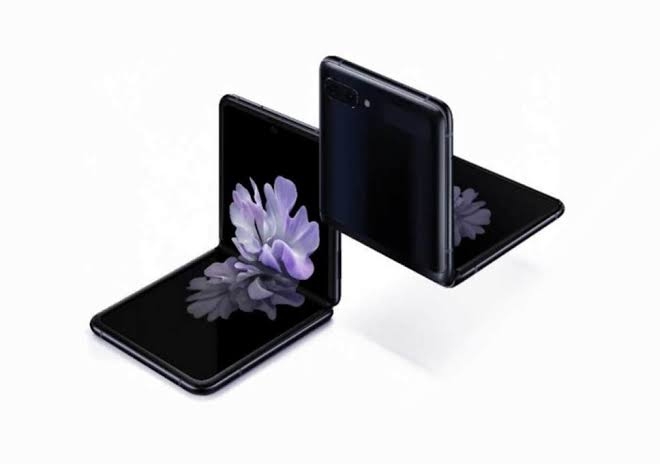 Galaxy Z Flip Parçalarına Ayrıldı!