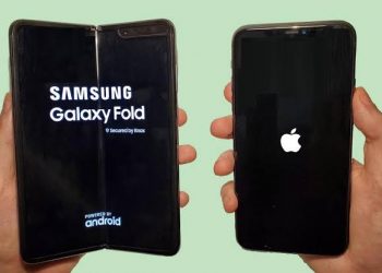 Galaxy Fold ile iPhone 11 Pro Karşı Karşıya!