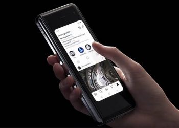 Galaxy Fold Siyah Renk Kutu Açılışı