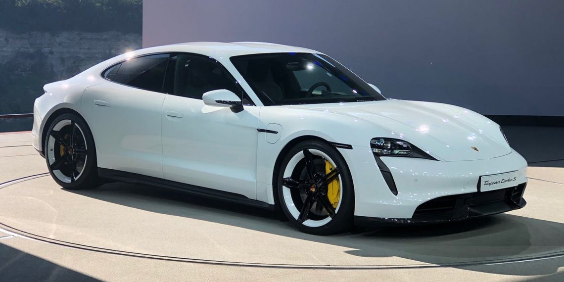 Elektrikli Porsche Taycan Nasıl Üretiliyor?