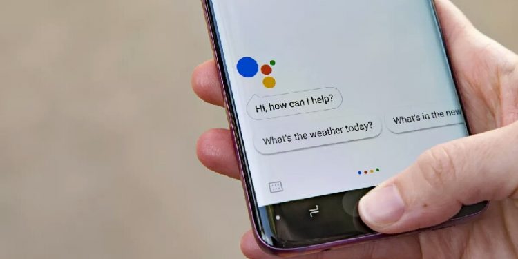 Google Asistan güncellenerek