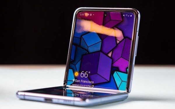 Samsung Galaxy Z Flip’in Reklamı Yayınlandı!