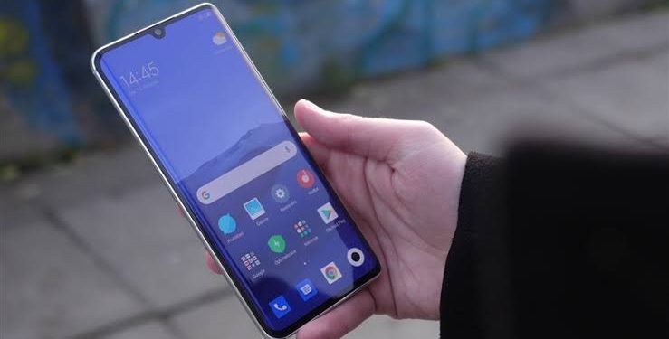 Mi Note 10 Dayanıklılık Testinde!