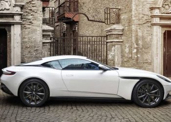 2020 Aston Martin DB11 Volante Test Sürüşü!