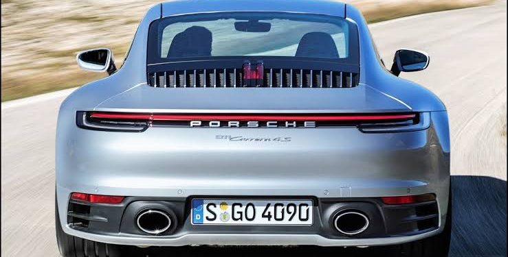 2020 Porsche 911 Carrera 4S