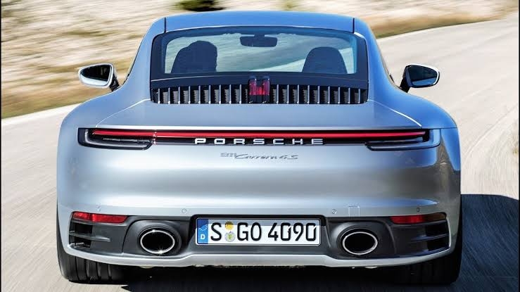 2020 Porsche 911 Carrera 4S