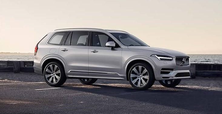 2020 Volvo XC90 ile Test Sürüşü
