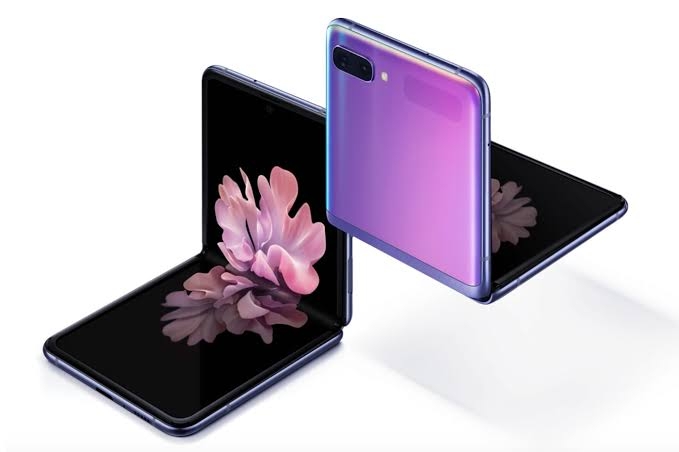 Galaxy Z Flip Dayanıklılık Testinde!