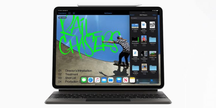 iPad Magic Keyboard Kutusundan Çıkıyor!