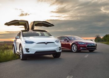 Tesla ilginç yeni modeller