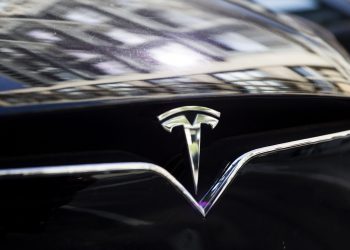 Tesla üretim problemleri