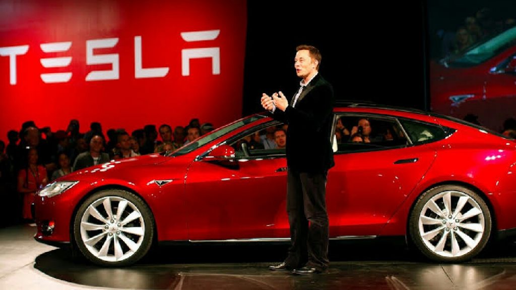 Tesla model 3 güncellemeleri
