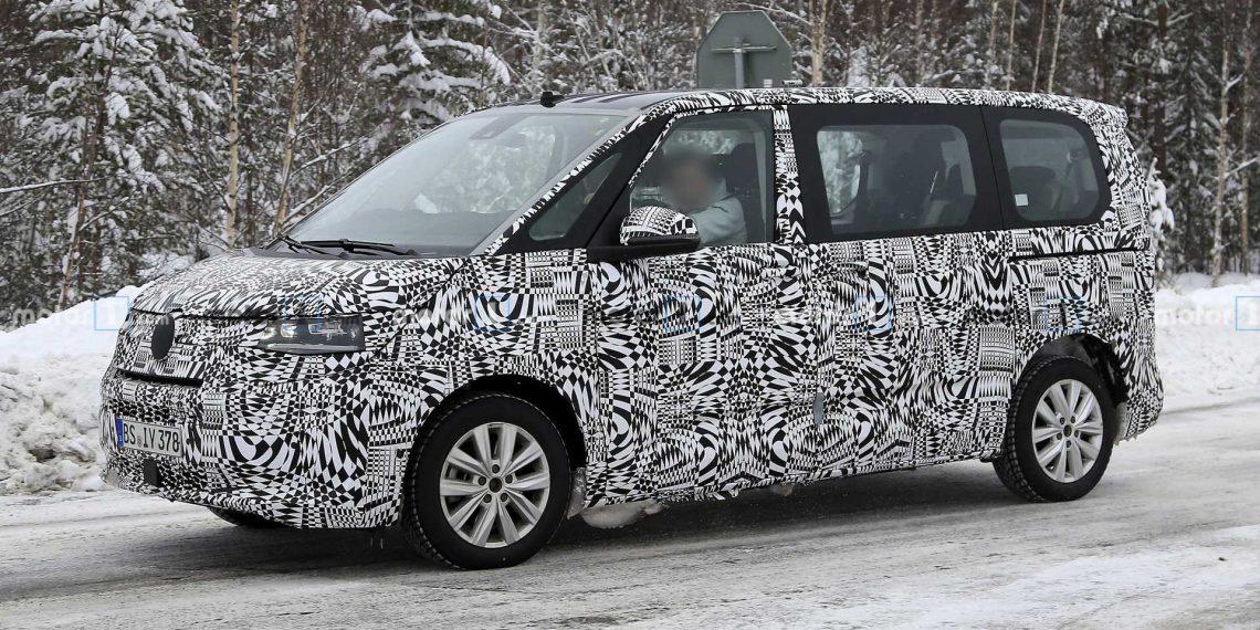 Yeni VW Transporter Kamuflajlı Olarak Görüntülendi!