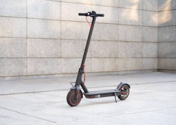 Xiaomi M365 Pro Elektrikli Scooter Kutu Açılışı ve Kurulumu