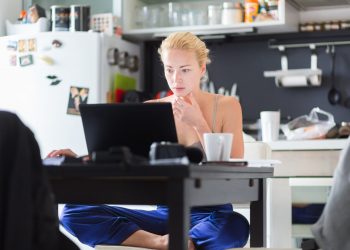 Uzaktan Çalışanlar için Verimliliği Artıran Teknolojik İpuçları