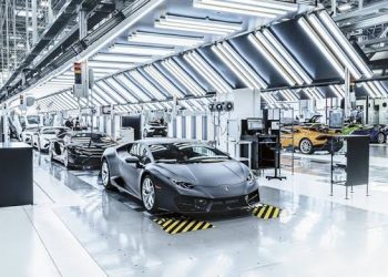 Lamborghini Urus Nasıl Üretiliyor?