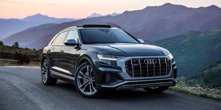 Audi Q8 S Line ile Test Sürüşü