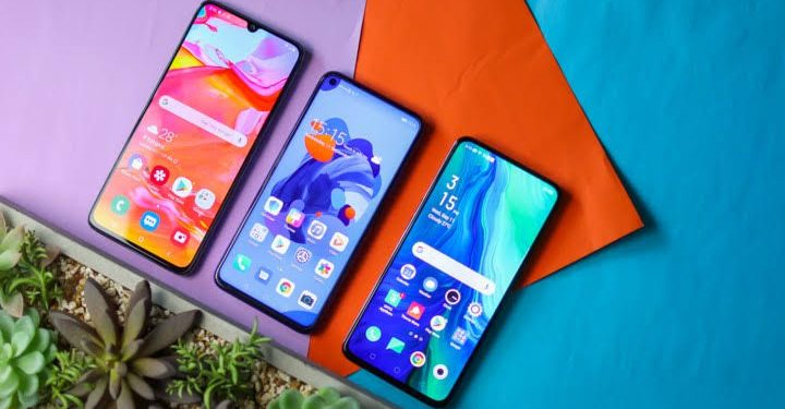 Oppo Reno 3 Pro ile Huawei Nova 5T Karşı Karşıya!