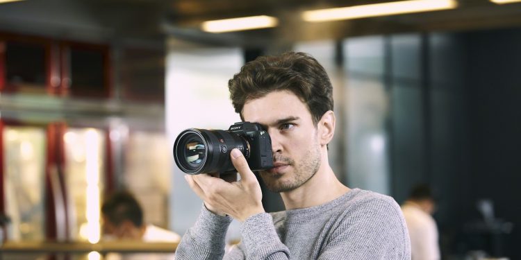 Beklenen Geldi: Sony Alpha 7S III