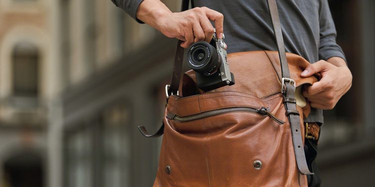 Sony Alpha 7C Fotoğraf Makinesi ve Zum Lensini Kamuoyuna Tanıttı