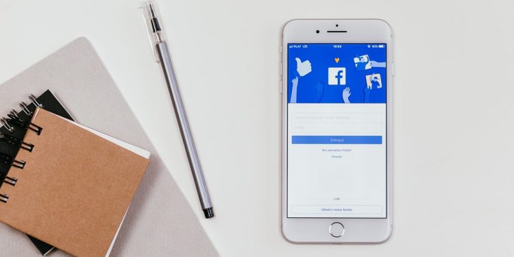 Facebook Sosyal Medya