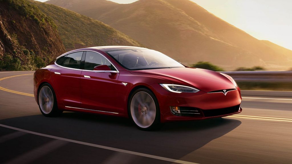 Tesla model 3 güncellemeleri