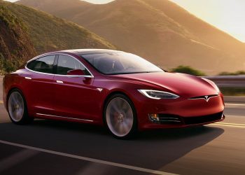 Tesla model 3 güncellemeleri