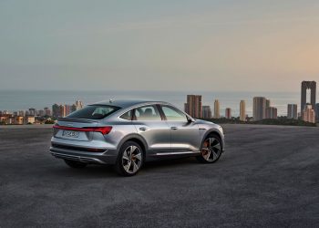 Elektrikli Otomobillerin Yaygınlaşması Neden Gecikiyor?