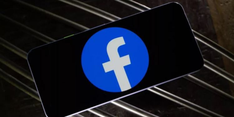 Facebook kullanıcı verilerini