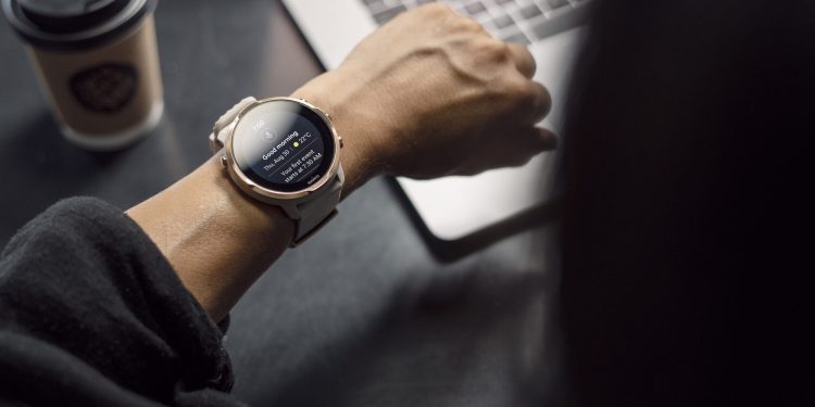 Akıllı Saatlere Şık Dokunuşlar
