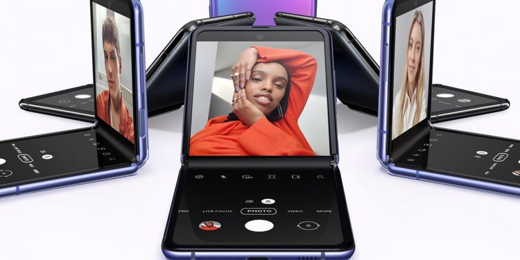 Samsung Galaxy Z Flip3 telefonunu 120 Hz ekranla çıkarmayı planlıyor