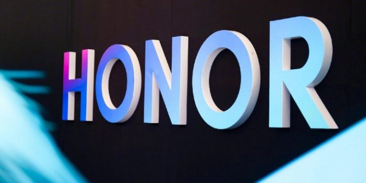 Huawei, Honor markasını 15,2 milyar dolara satacak