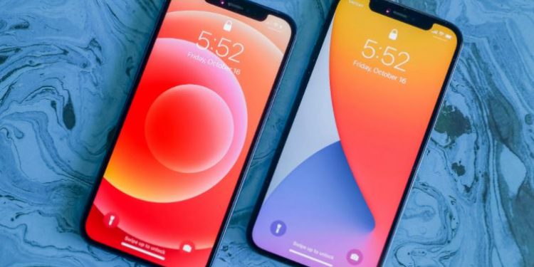 iPhone 12 mi satın alıyorsunuz? İşte yeni telefonunuzu kurmanın 4 yolu