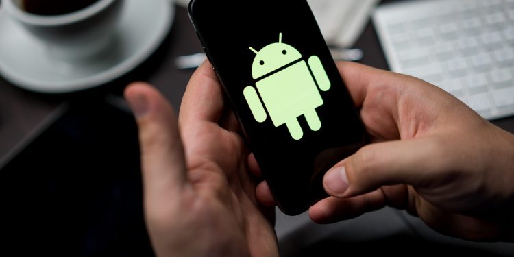 Android 12 yeni özelliklerle