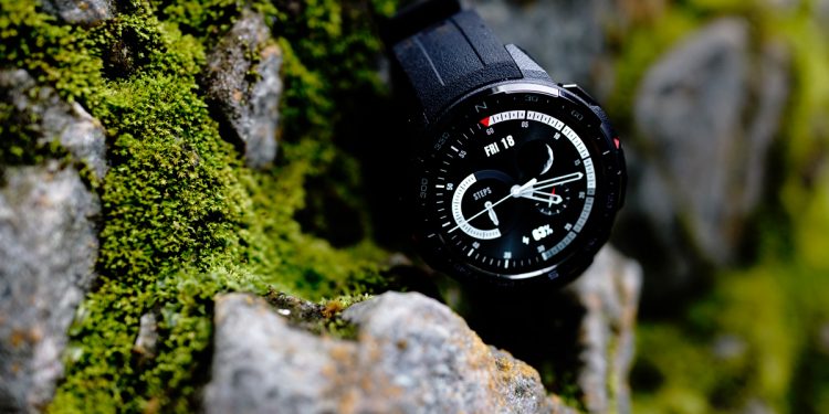 Yeniyıl Hediye Önerisi: Honor Watch GS Pro