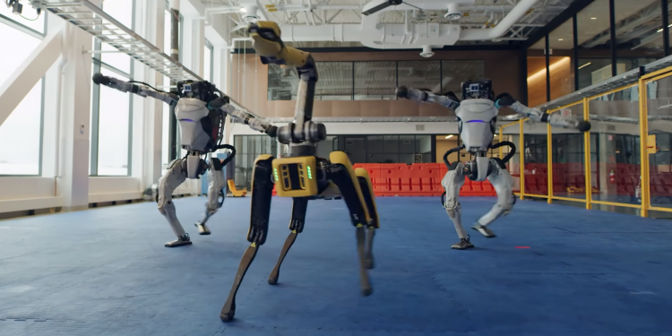 Boston Dynamics robotları artık dans edebiliyor
