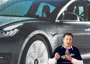 Tesla Tam Otonom Sürüş Yazılımı Bomba Gibi Bir Özellikle Geliyor