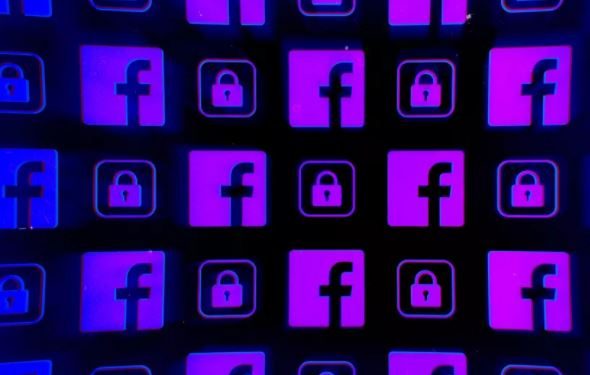 Facebook Çocuk İstismarı Konusunda Sınıfta Kaldı