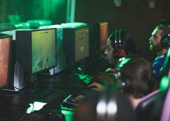 Espor Tutkunlarına Yönelik 27 YouTube Kanalı