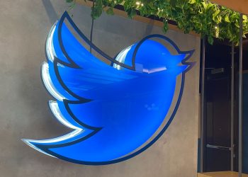 Twitter tweetlere ‘saldırıya uğramış materyaller’ uyarı etiketi ekliyor
