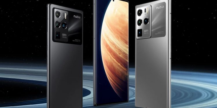 Nubia Z30 Pro Qualcomm Snapdrogon işlemci ile çıktı