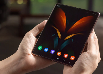 Samsung Galaxy Z Fold3 ve Z Flip3 Fotoğrafları Sızdı
