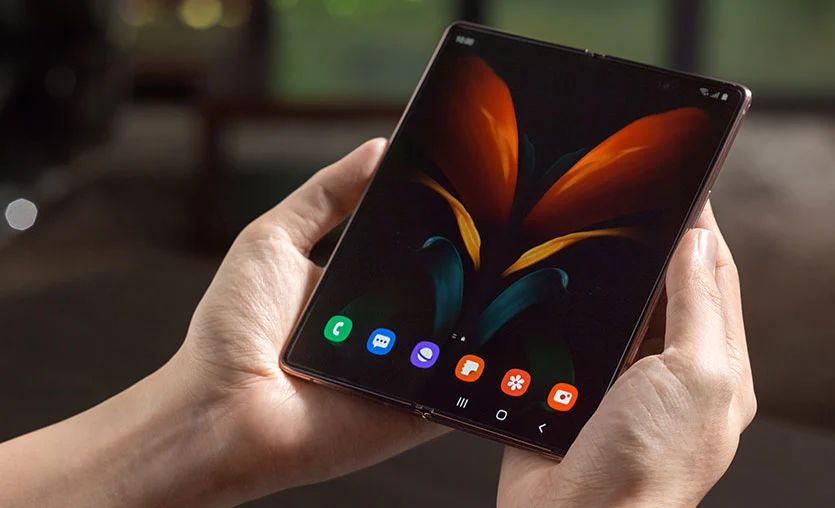 Samsung Galaxy Z Fold3 ve Z Flip3 Fotoğrafları Sızdı