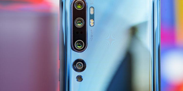 Xiaomi Dönebilen Kamera Patenti Aldı