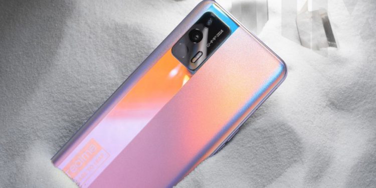 Realme GT Neo satışları Çin’de 500.000 adedi geçti