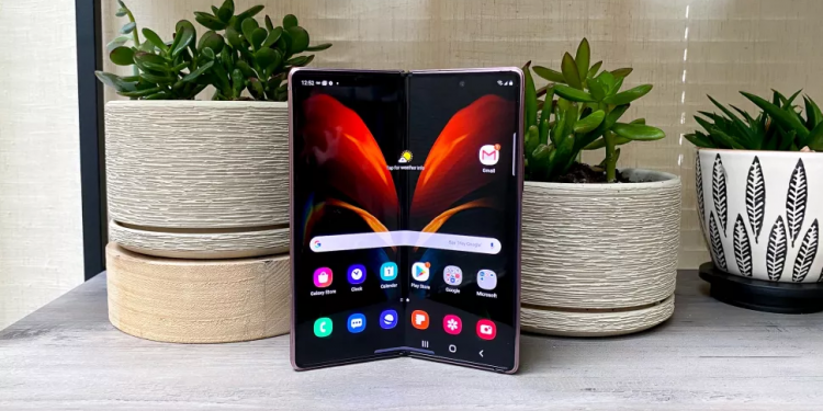 Samsung Galaxy Z Fold 3 Ekran Altı Kamerası: Normal Kameralar Kadar İyi Olacak